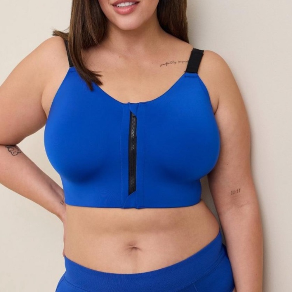 Torrid Wire Free Hi Impact Zip Front Sports Bra